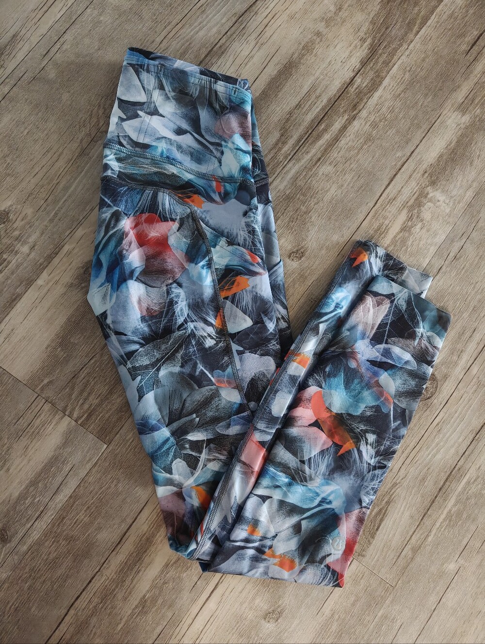 Lululemon Fast and FreeTight Leggings Luminescent Floral Multi Nwot Sz0